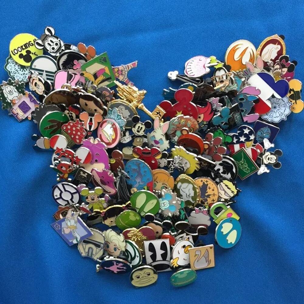 Lot of 15 Disney Assorted Pin Trading Set No Duplicates - Picture 2 of 2